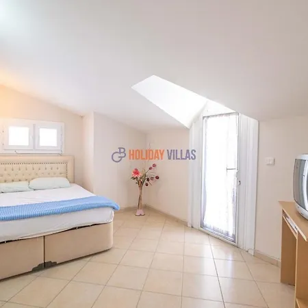 Dolphin Villa *